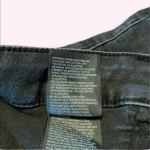 High-Waisted Black Denim Shorts - Picture 5 of 6